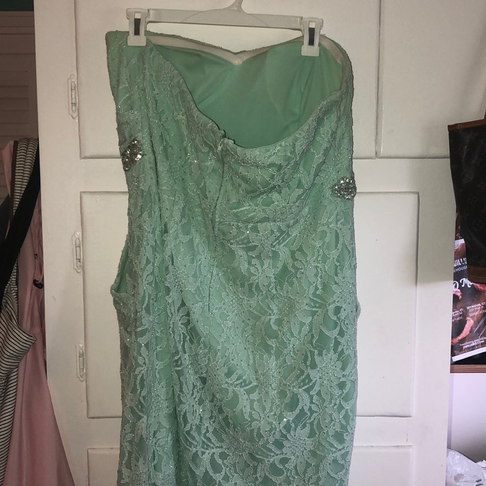 Sparkly prom dress - Picture 2 of 5